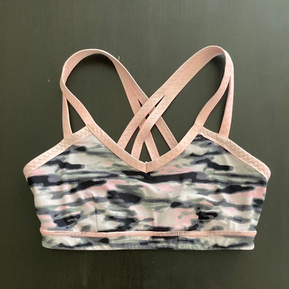 Lululemon sports bra